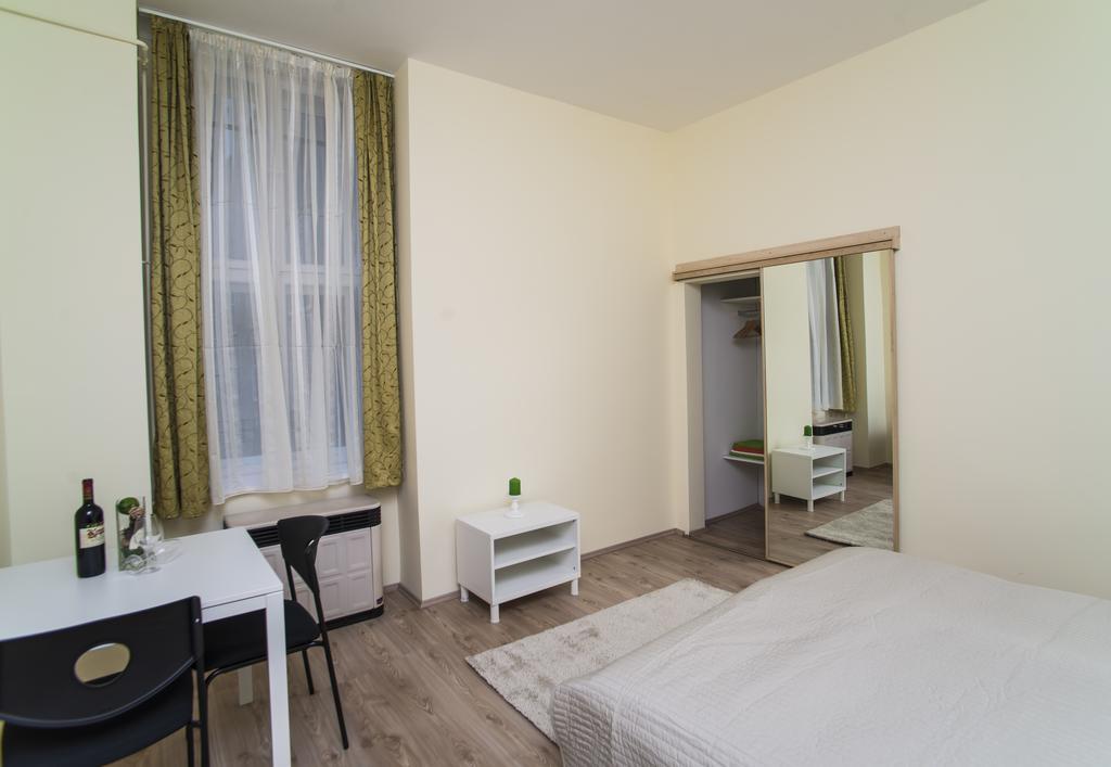 Rumbach Holiday Budapest Zimmer foto